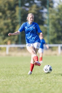 Bild 312 - F Holstein Kiel 2 - SSG Rot-Schwarz Kiel 2 : Ergebnis: 5:0